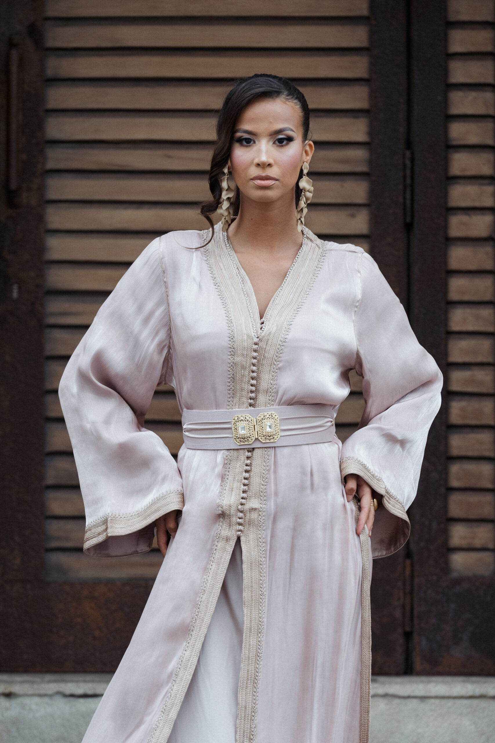 CAFTAN EN ORGANZA – BEIGE