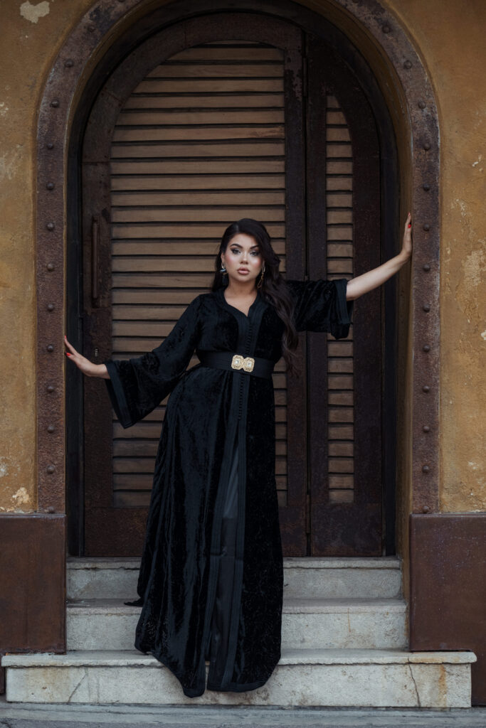 Takchita noire en velours